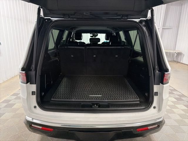 2024 Jeep Wagoneer L Series III