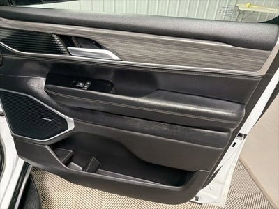 2024 Jeep Wagoneer L Series III