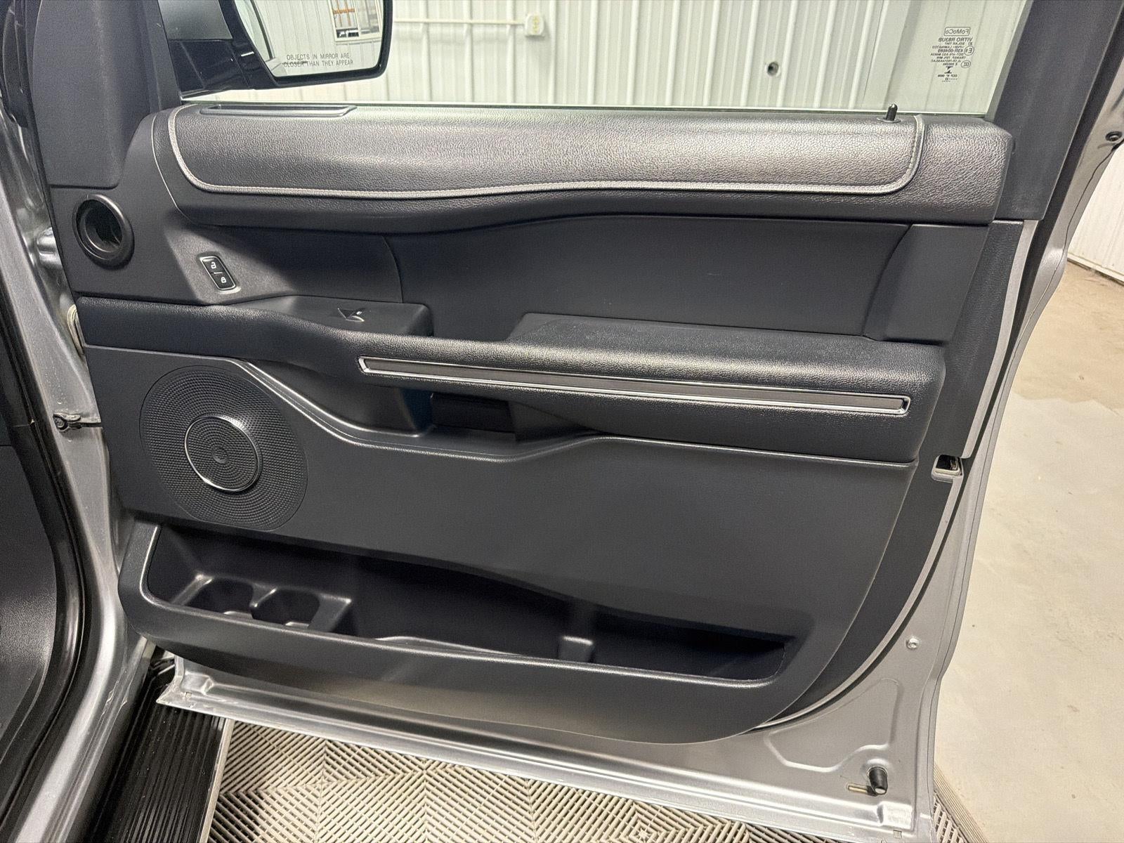 2022 Ford Expedition Max XLT