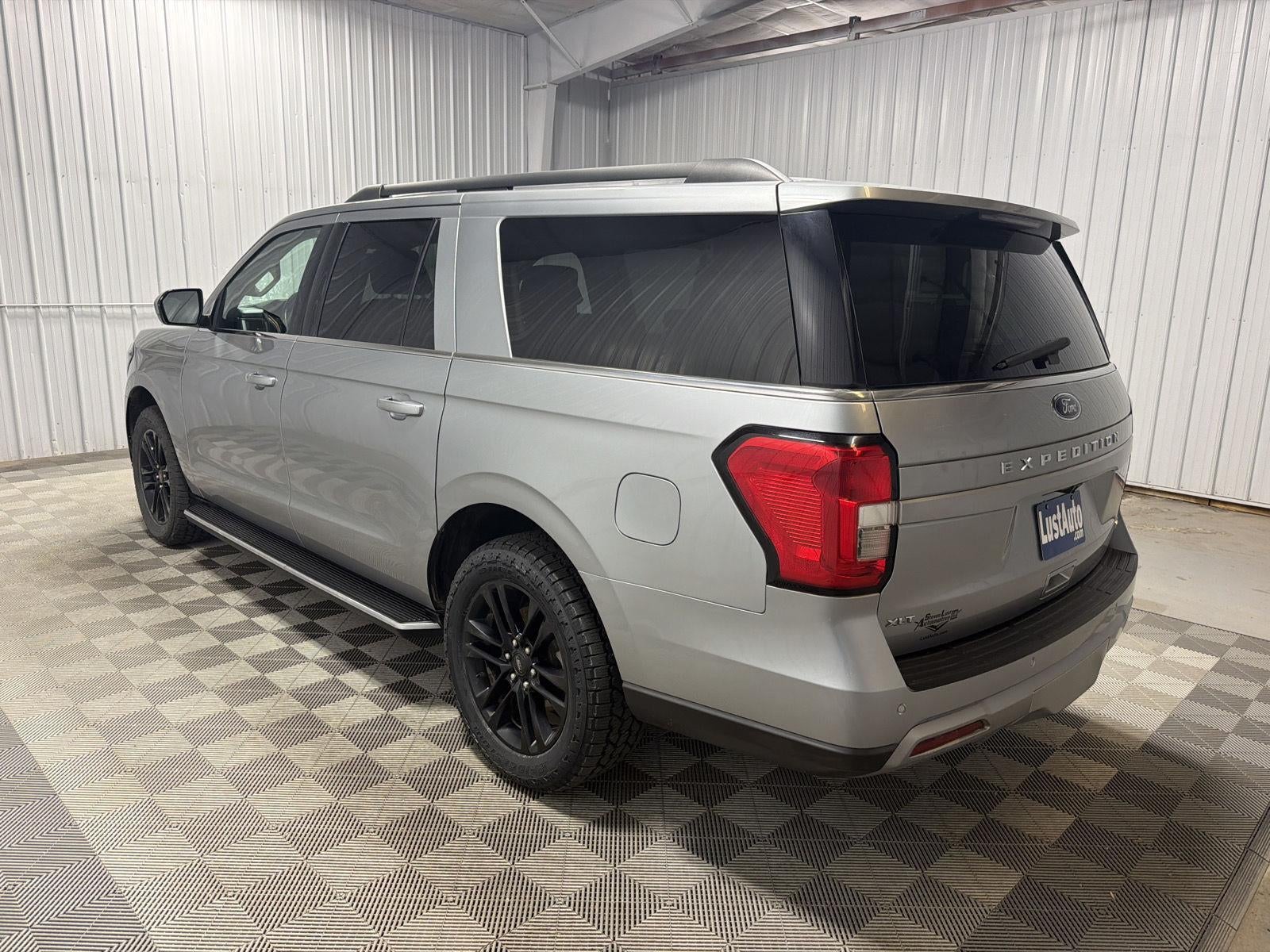 2022 Ford Expedition Max XLT