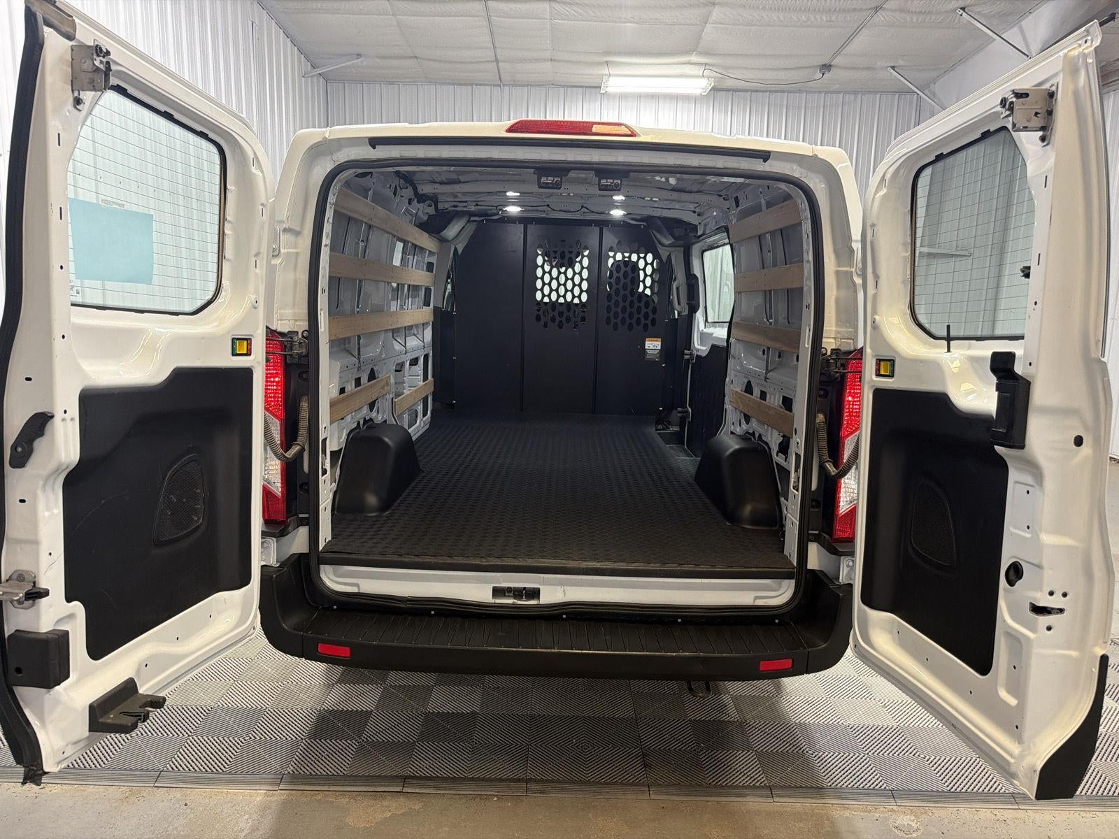 2025 Ford Transit Cargo Van Base