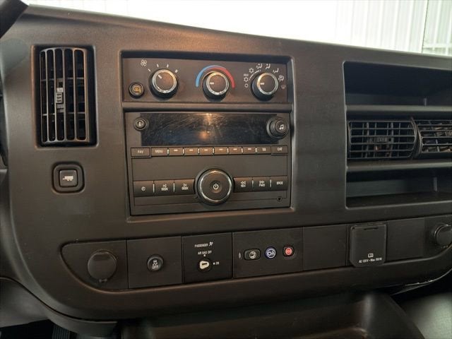 2024 Chevrolet Express Cargo 2500 WT