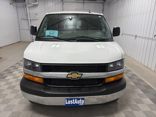 2024 Chevrolet Express Cargo 2500 WT