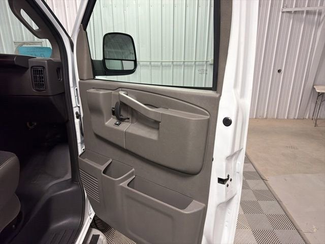 2024 Chevrolet Express Cargo 2500 WT
