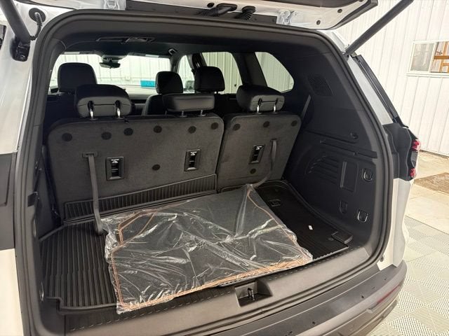 2026 GMC Acadia AT4 - Photo 23