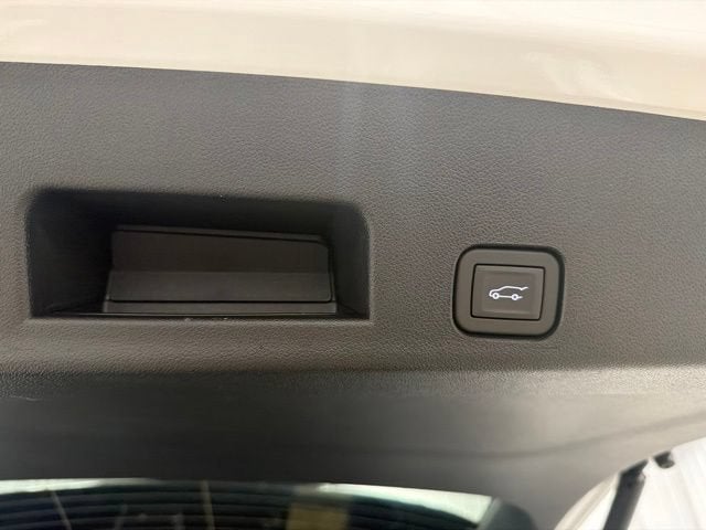 2026 GMC Acadia AT4 - Photo 24