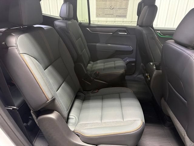 2026 GMC Acadia AT4 - Photo 26