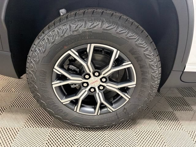 2026 GMC Acadia AT4 - Photo 35