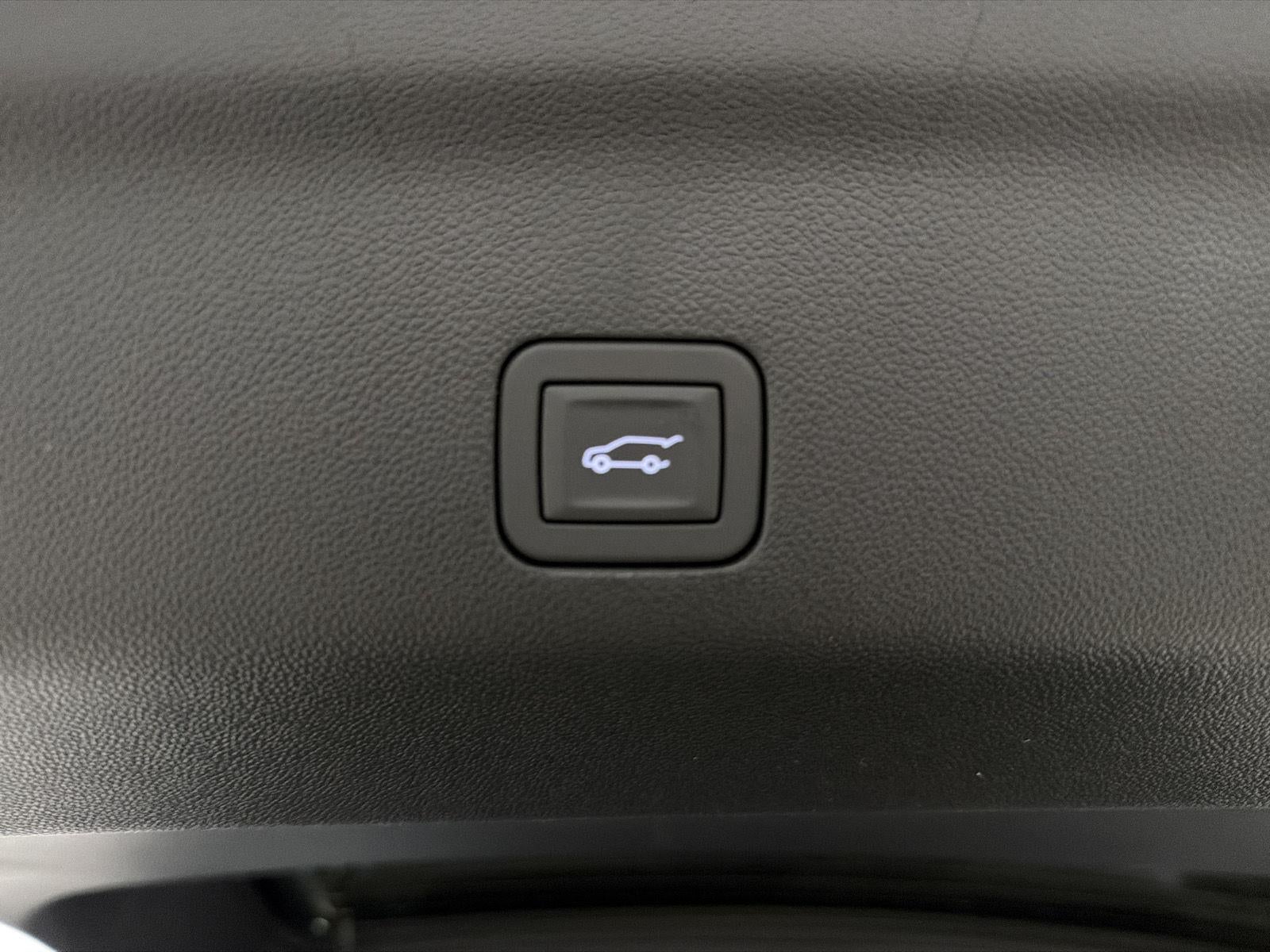 2027 GMC Yukon Denali - Photo 25