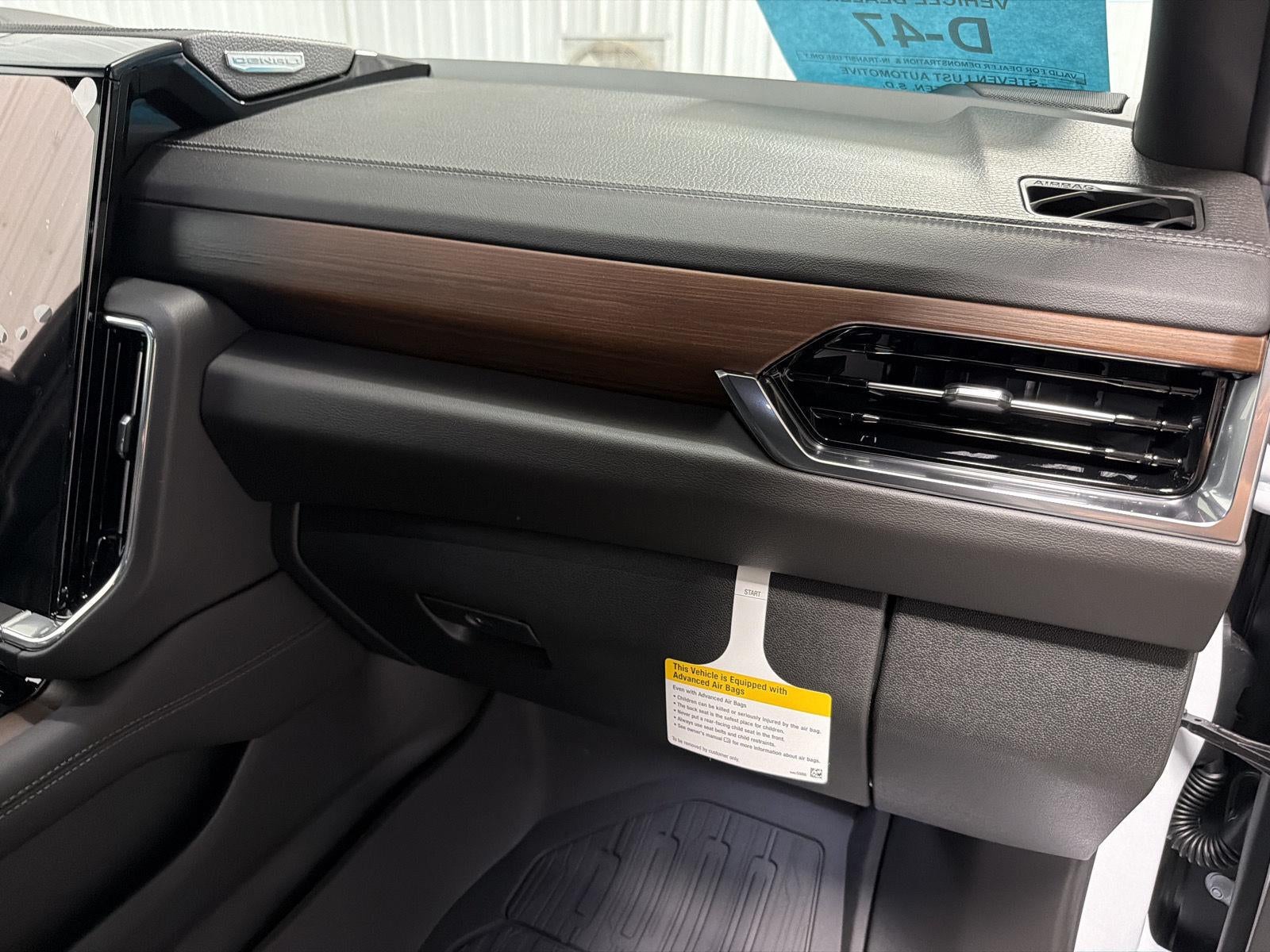 2027 GMC Yukon Denali - Photo 30