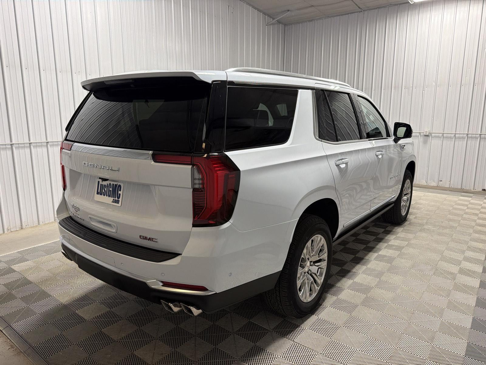 2027 GMC Yukon Denali - Photo 6