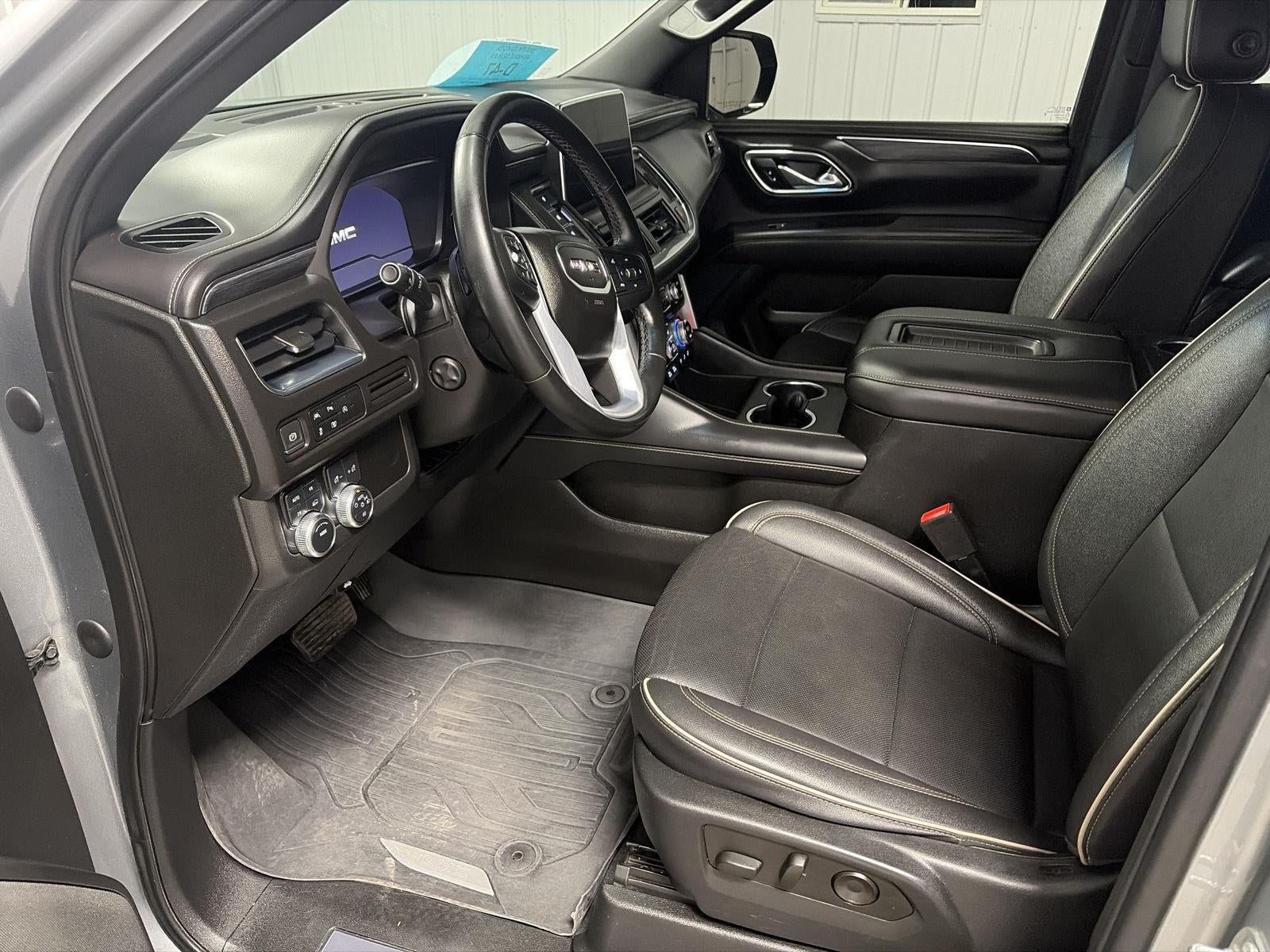 2023 GMC Yukon XL SLT