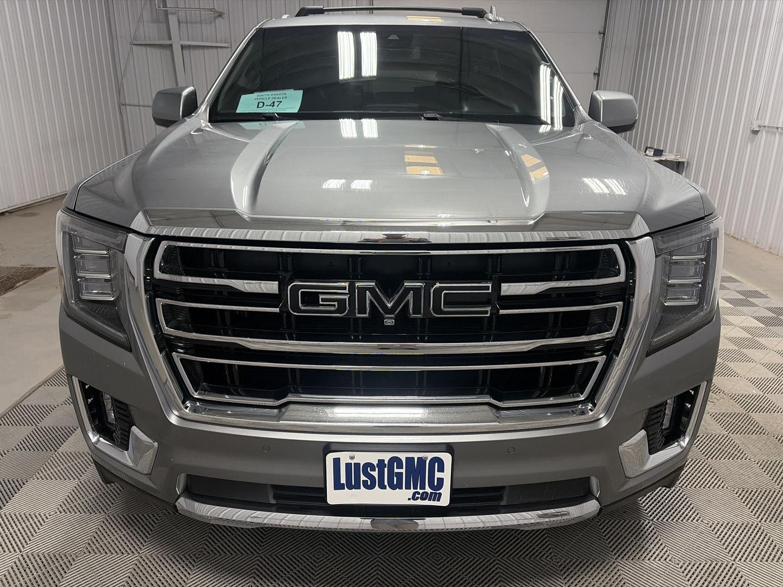 2023 GMC Yukon XL SLT