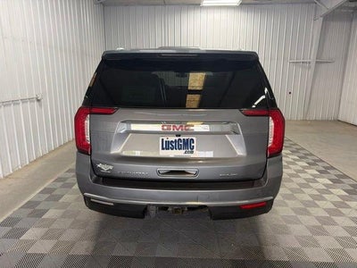2022 GMC Yukon XL SLT