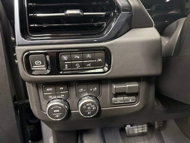 2026 GMC Yukon XL AT4 Ultimate - Photo 11