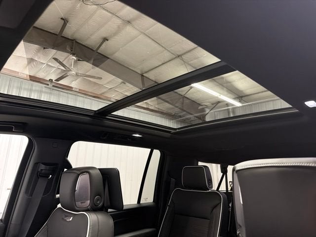 2026 GMC Yukon XL AT4 Ultimate - Photo 17