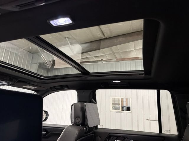 2026 GMC Yukon XL AT4 Ultimate - Photo 24