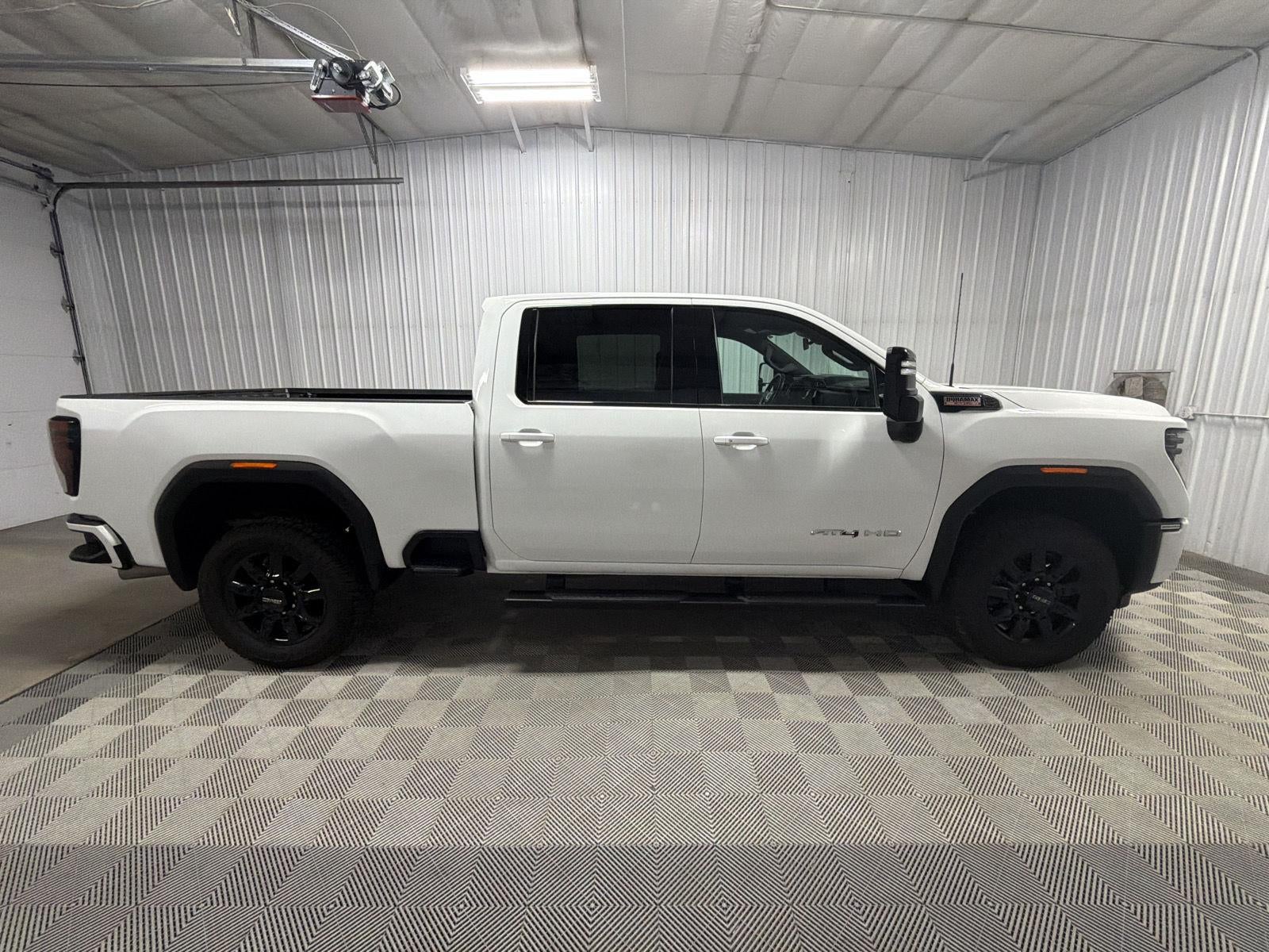 2025 GMC Sierra 2500 HD AT4