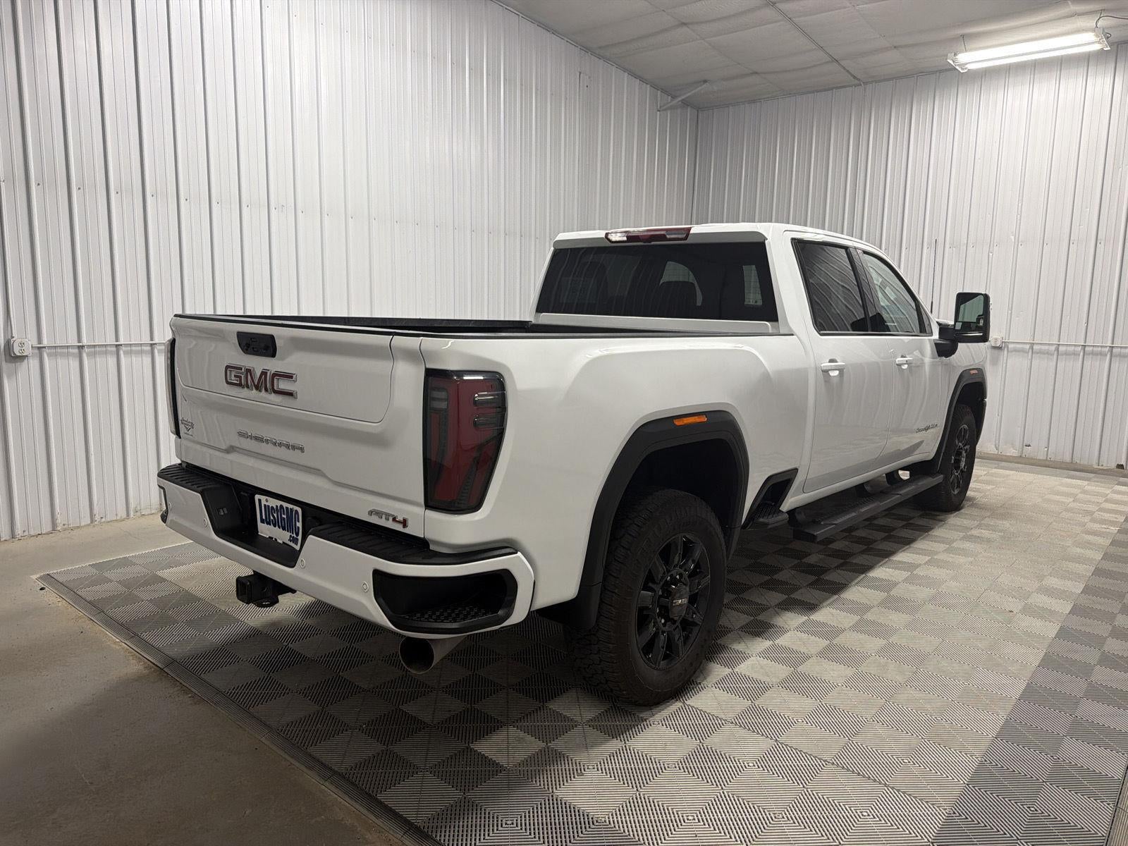 2025 GMC Sierra 2500 HD AT4