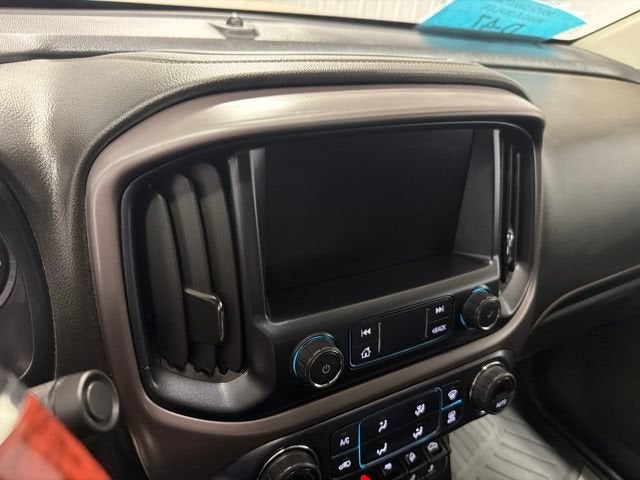 2022 GMC Canyon 4WD AT4 w/Leather