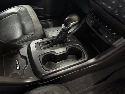 2022 GMC Canyon 4WD AT4 w/Leather
