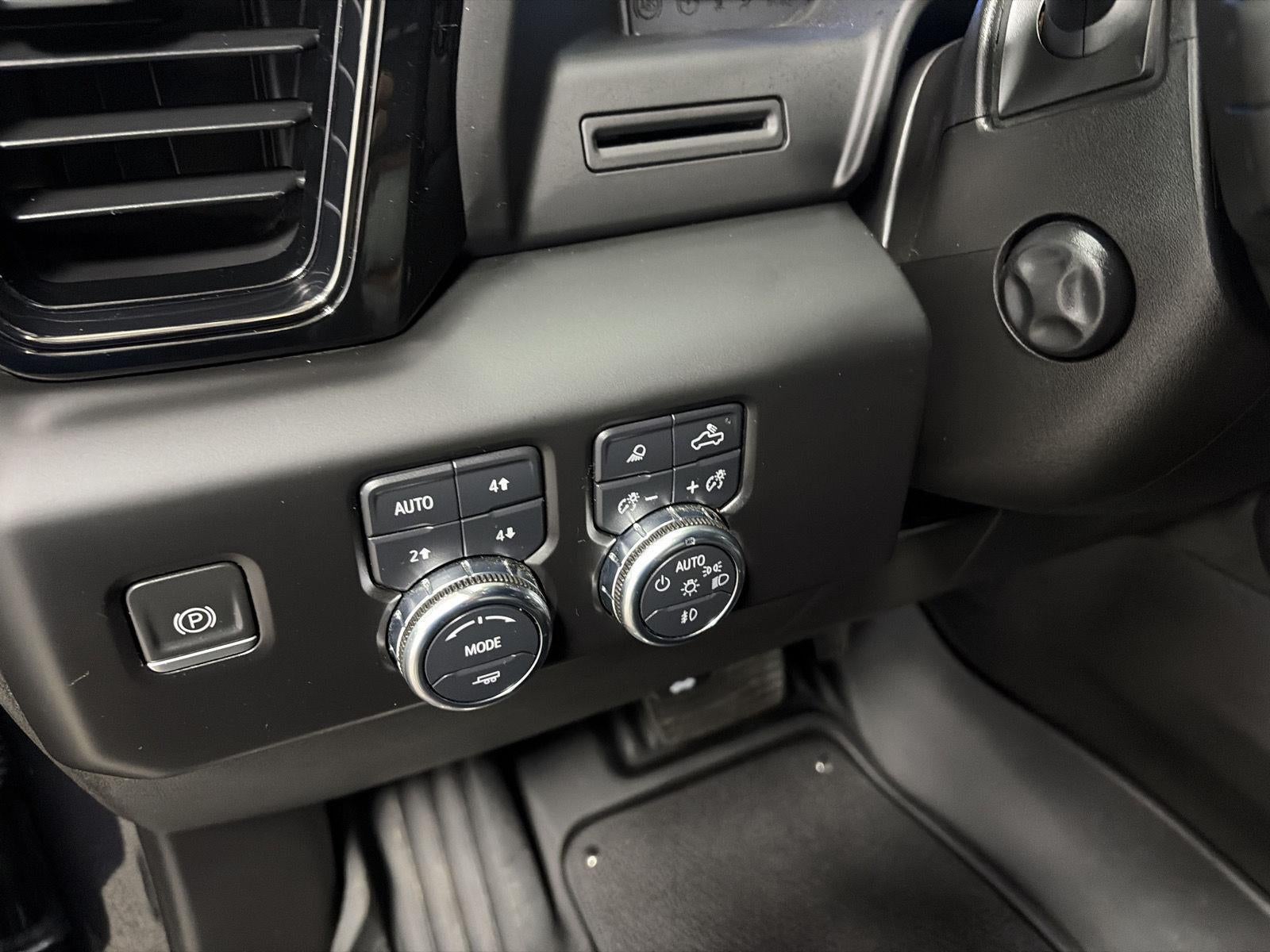 2022 GMC Sierra 1500 AT4