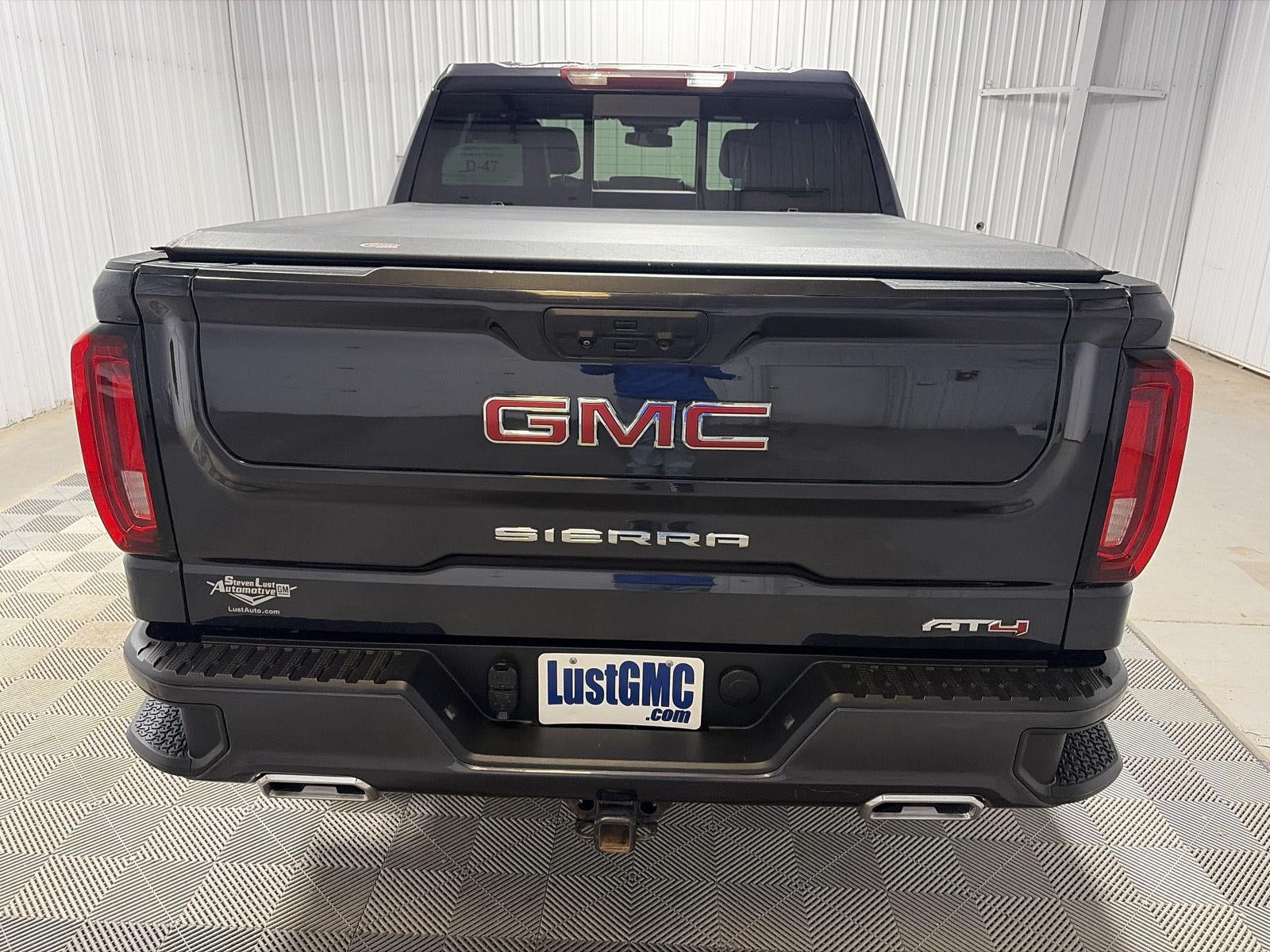 2022 GMC Sierra 1500 AT4