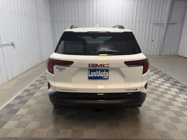2027 GMC Terrain AT4