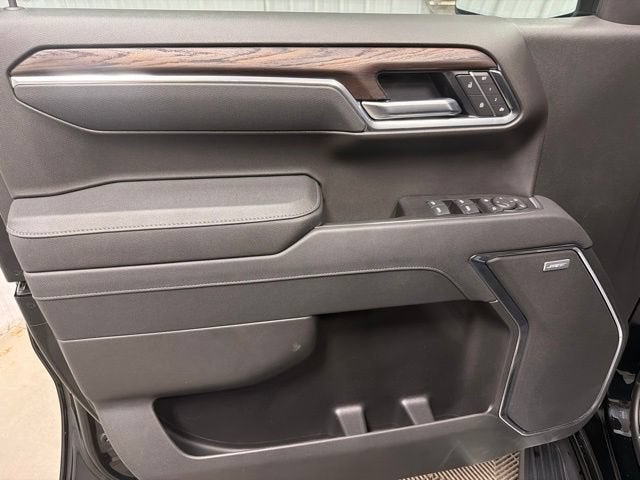 2026 GMC Sierra 1500 SLT - Photo 12