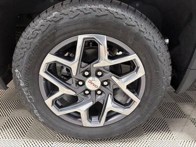 2026 GMC Sierra 1500 SLT - Photo 45