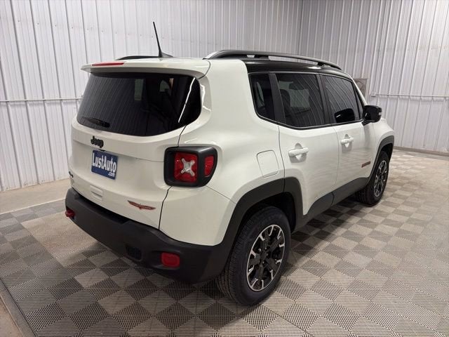 2023 Jeep Renegade Trailhawk