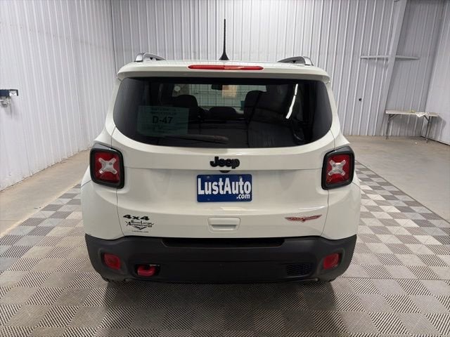 2023 Jeep Renegade Trailhawk